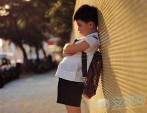 五行缺火的男孩起名字屬金,男孩缺金缺火取什麼名字好