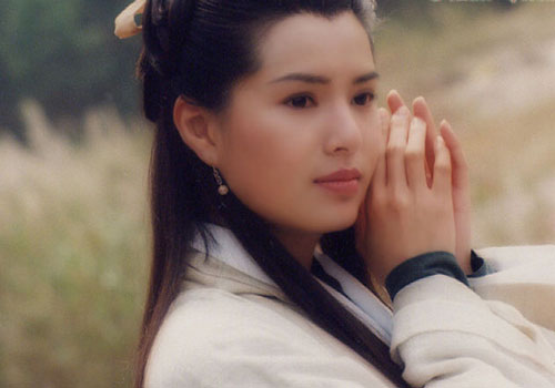 紫微人物評說－太陰小龍女