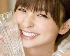 耳朵長痣代表什麼 耳屏要發財