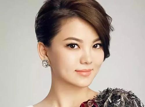 女人當官的面相是什麼樣？