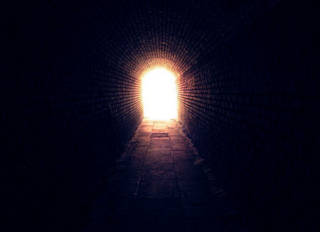 如何看見絕望中的希望