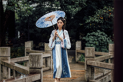 己巳日為什麼婚姻不順?己巳日是金神格嗎?