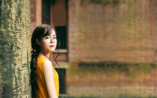 女人多情花心表現在面相上什麼特點？