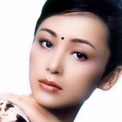 印堂有痣的女人面相 眉心紅痣名利雙收