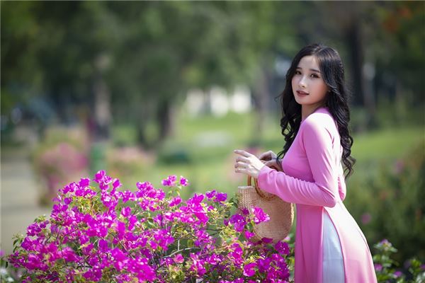 哪些面相的人天生桃花旺