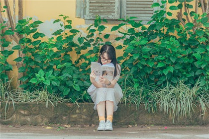 女生右手小指有痣代表什麼 什麼含義