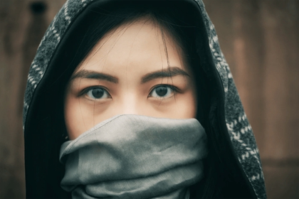 右眼角下方有痣的女生命好嗎 眼角痣相