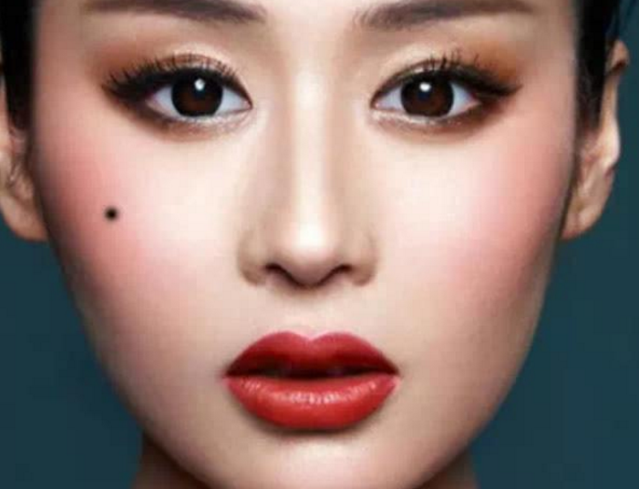 女神痣畫在哪些地方好 淚痣鼻尖痣嘴角痣