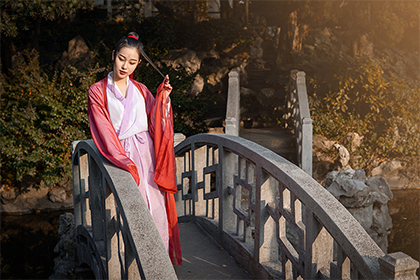 雜氣七殺格女命是旺夫命嗎?日主與七殺關係分析