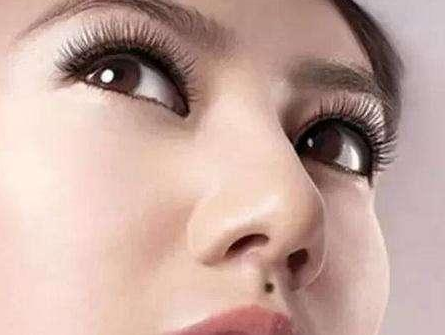 女性人中長痣代表什麼 人中中間偏下方有痣是什麼意思