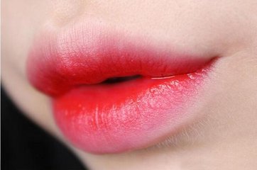 大嘴巴的女生性格如何，大嘴巴的女生面相好不好
