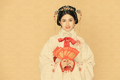 左下巴有痣的女人都很富貴嗎?痣上長毛吉利嗎?